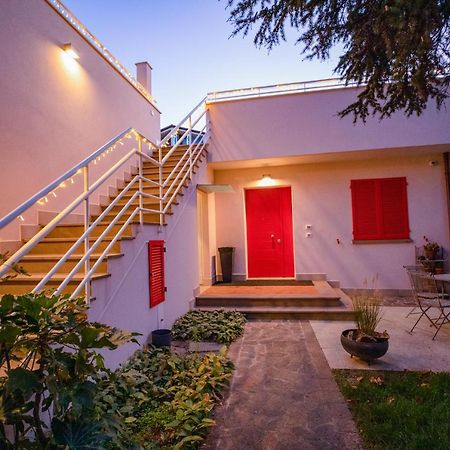 Villa Elia Suite Room Белариа-Игеа Марина Екстериор снимка