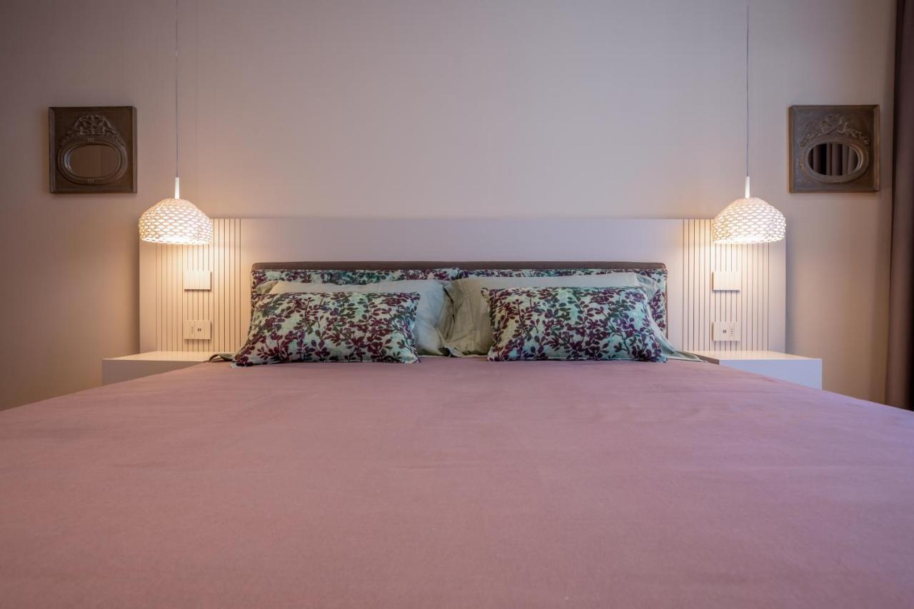 Villa Elia Suite Room Белариа-Игеа Марина Екстериор снимка